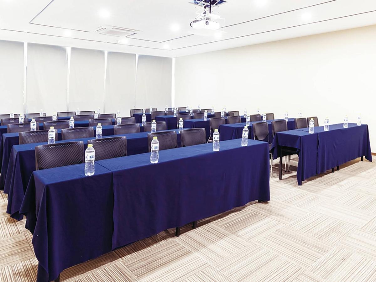 Holiday Inn Express - Jinan Exhibition Center, An Ihg Hotel Exterior foto